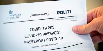 CNN: Çfarë kuptimi ka pasaporta e vaksinimit për pushimet verore, do të hapte dyert e mbyllura të udhëtimit