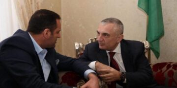 Amerikanët të vendosur për ndëshkimin e Llallës: Monitorim total seancës së parë gjyqësore! Ish-Kryeprokurori nis manovrat e zvarritjes