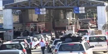 Pasi festuan Vitin e Ri, fluks në Kapshticë dhe Qafë-Thanë! Sa shqiptarë hynë e dolën në 24 orët e fundit