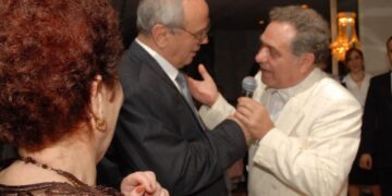 Vdis pa të të dua! Kartolinë Koço Devoles, për këtë vit të ri…. pa të!