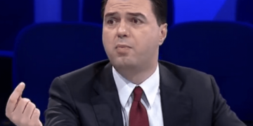 Pse Basha fshihet çdo 21 janar?