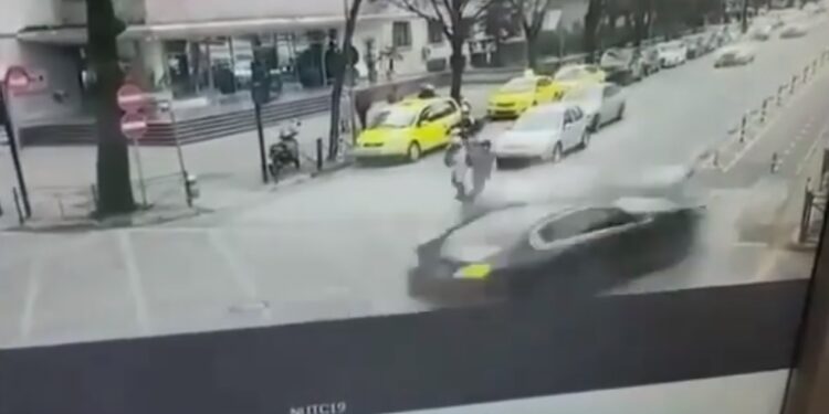 Zbulohet kush është shoferi që fluturonte me 150 km/h me mjetin e tij dhe desh i mori jetën 2 kalimtarëve (Video+Foto)