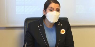 Skandali me sanitaren që mashtronte familjarët e pacientëve tek “Covid-2”, Manastirliu: Rast i neveritshëm!