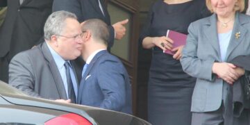 “Nuk kemi çështje të hapura vetëm me Greqinë”! Ditmir Bushati për “detin”: Gjykata jep vendimin, por nuk e ‘mat’! Ç’duhet të bëjnë dy vendet