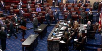 Rezistenca e republikanëve “nuk pi ujë”, Senati i hap rrugë gjyqit ndaj ish-presidentit Trump