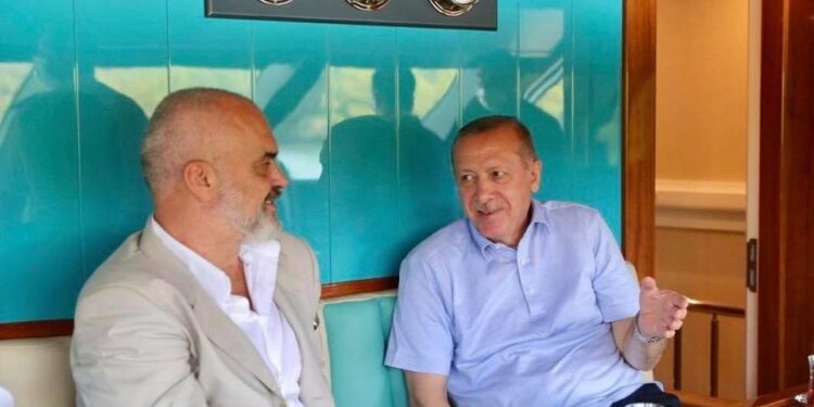 Zgjerimi i detit nga Greqia vë në lëvizje turqit, Rama vizitë blic në Ankara, 2 ditë takime me Erdogan