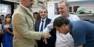 Dëbimi i diplomatit rus/ Egërsohet Genc Pollo dhe sulmon Ramën: Qeveria e bën shembull bashkë me qytetarët