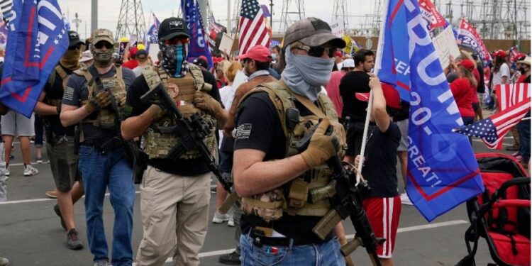 FBI zbulon planin e “frikshëm” të mbështetësve të Donald Trump, kur të betohet Joe Biden si president