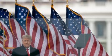 Çfarë rrezikon Donald Trump pas ngjarjeve në Kongres?