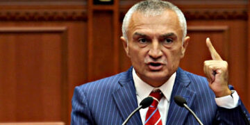 Fjala e Ilir Metës në Kuvend, më 23 janar 2011 e turpshme dy ditë pas masakrës : Në bulevard erdhën banditët me armë dhe bomba, kokëpalarët goditën policinë!