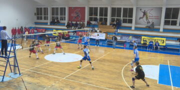 Prej 1 viti pa aktivitete, volejbolli dhe basketbolli në vendin tonë drejt shkrirjes