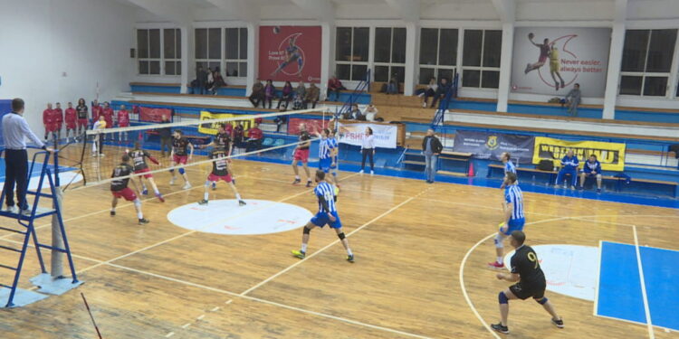 Prej 1 viti pa aktivitete, volejbolli dhe basketbolli në vendin tonë drejt shkrirjes