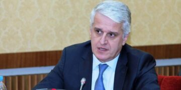 Vota e emigrantëve/ Majko ironizon: KQZ të mos presë kot opozitën! Nëse dështojmë?! Fajin e ka Ndragheta