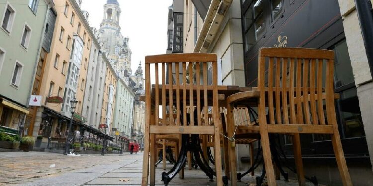 Gjermania shtyn masat kufizuese deri më 7 mars: Situata e COVID e përkeqësuar