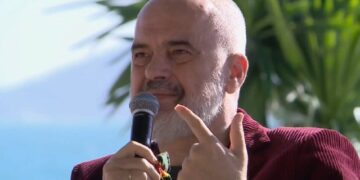 Çështja e detit/ Rama-banorit në Sarandë: Ti e ke shtëpinë në Greqi sipas mediave, Meta, Basha e Kryemadhi ‘maskarenj që i fryjnë zjarrit’