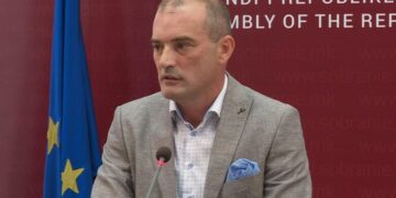 Deputeti në Maqedoni i jep mesazhin e fuqishëm ministrit të Jashtëm: Duhet t’i kërkojë falje publike Tiranës