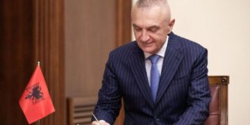 Qeveria izolon Metën për dhënien e shtetësive, Bledi Çuçi udhëzim special për të ndalur qokat e presidentit, regjistër për çdo dekret