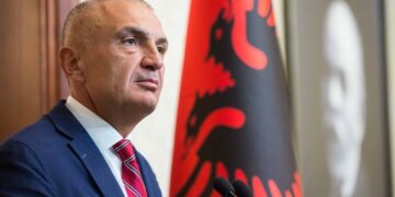 PS: Meta po sillet si president i LSI, dekretet që sjell në Parlament nuk kanë lidhje fare me Kushtetutën
