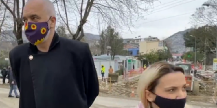 Rama inspektime në Shkodër dhe Laç: Shikon nga afër vaksinimin e të moshuarve dhe ndërtimin e spitalit të ri
