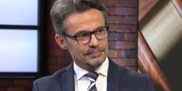 Gent Ibrahimi paralajmëron fundin e hidhur të politikës shqiptare, SPAK arrestime sipas shembullit rumun, nga ministra deri në nivele kryeministrash