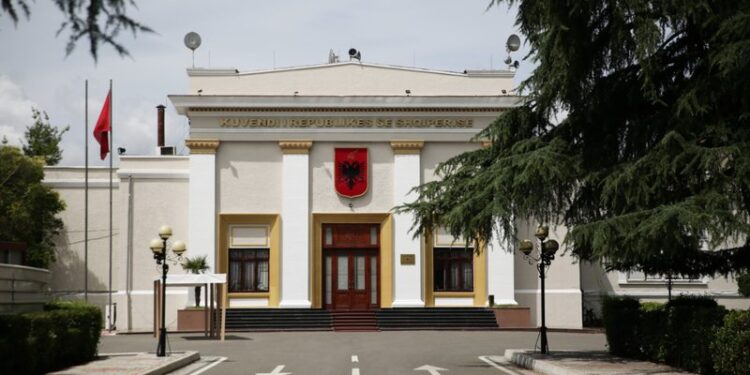 Kuvendi “shkund” institucionet e pavarura: KLGJ, AMF dhe Avokati i Popullit nuk zbatojnë rekomandimet! Ja raporti