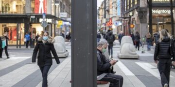 Një vit më pas: Si e ndryshoi Suedinë koronavirusi?!