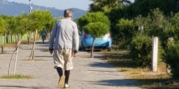 “Doktor Mortja” me Sonilën e “Becchettit” numërojnë viktimat nga Covid-19 nga Gjiri i Lalzit dhe studio e Ora News!