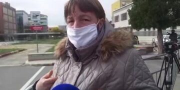 Vajza e një pacienti tek infektivi bën denoncimin e rëndë: Babait i kanë marrë portofolin dhe unazën e floririt