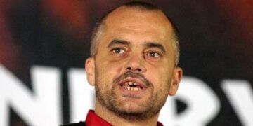 Këtu kriminelit i thuhet i fortë, horrit i thuhet zotni, gomarit i thuhet intelektual….