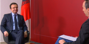 “Kuqalashi, Albin Kurti fillon të hedhi vickla ndaj “imperializmit amerikan”: Bisedimet me Serbinë s’janë prioritet për mua, tani kemi halle të tjera