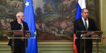 Udhëtimi i Borrellit drejt ferrit rus: BE duarbosh dhe e injoruar