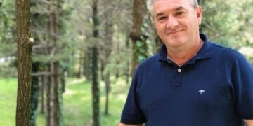 Ndahet papritur nga jeta kryetari i PD-së së Sarandës