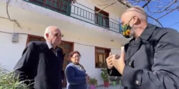 VIDEO/ A mund të hyj”? I moshuari ngacmon Ramën: Jemi demokratë, por hajde