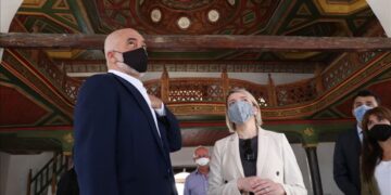 “Patëm goditje të mëdha”! Rama zbarkon në Berat, shfaqet krah figurës së njohur politike që bëri bujë nga largimi i LSI-së dhe iu bashkua PS-së
