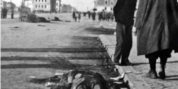 4 shkurt 1944! Masakra dhe terrori nazisto-ballist në Tiranë: Vrasësi Osman Kazazi me bust në pronat e tij pas Tirana Hotel … si hero