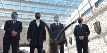 Hipokrizia ka emër!