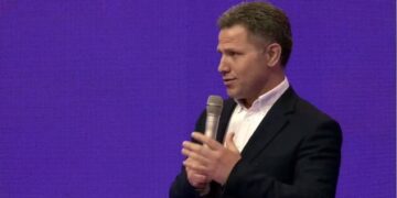 3 emigrantë kandidojnë në listat e PS, Rama ironi me opozitën: Plani ynë për zhvillimin 2021-2025 mundësi investimi, jo menu dëshirash si i koalicionit KÇK