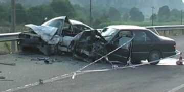 Aksident tragjik në Kodër-Kashar, makina del nga rruga, vdesin 3 pasagjerë