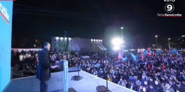 Lulzim Basha habit Europën me turmat “procovid”! Harron ku jeton dhe nuk përmend dy hallet kryesore të shqiptarëve, në fjalimin e tij