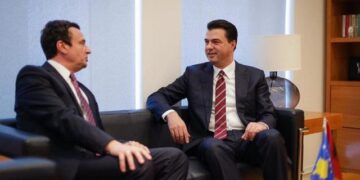 Video epike e Albin Kurtit nga Gjirokastra, ngatërron Lulzim Bashën me Nard Ndokën