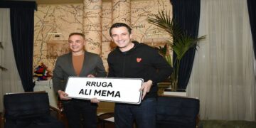 Rruga buzë liqenit të Farkës merr emrin e futbollistit legjendar të Tiranës, Veliaj jep lajmin e mirë: Tirons i mirë, lojtar dhe trajner i shkëlqyer