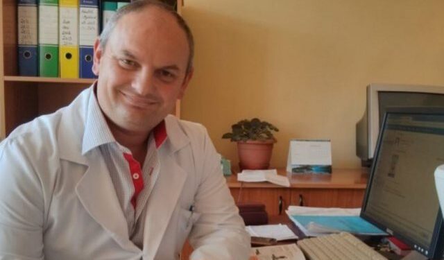 Mjekësia në zi! Një tjetër humbje e madhe: COVID-19 i merr jetën parakohe mjekut të njohur shqiptar! Doktor Tritan Kalo mes dhimbjes jep lajmin e hidhur