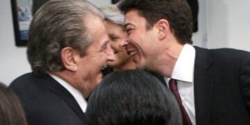 Sot 13 vite nga tragjedia e Gërdecit, publikohet dokumenti i rëndësishëm! Balla lëshon paralajmërimin e fortë: “Drejtësia amerikane konfirmoi përfshirjen dhe fajësinë e Shkëlzen dhe Sali Berishës në masakrën e…”