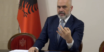 Unë nuk të votoj ty, por bravo për vaksinimin! Rama i jep përgjigjen epike qytetarit: Jo, jo jepja Lulit se kryeministri duhet për dhëndër dhe jo për…