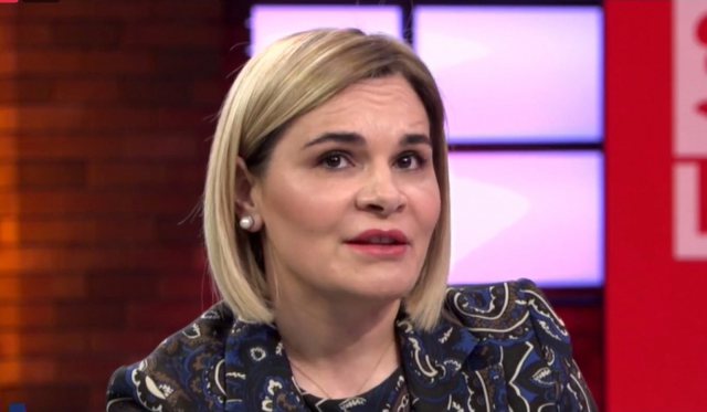 Prapaskenat, del “zbuluar” Monika Kryemadhi, kjo është videoja që ka ‘pushtuar’ rrjetin