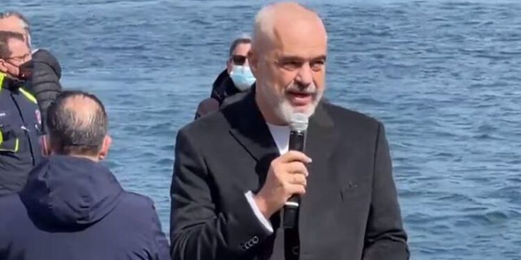 “Këtë datë ta kthejmë në vizitë të detyrueshme në Brindizi”! Pas suprizave të shumta që u përball në Itali, Rama ka edhe një kërkesë në vendin fqinjë