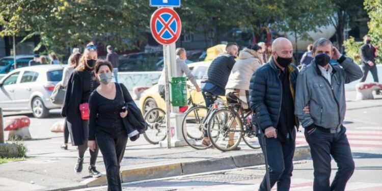 Epidemiologët japin lajmin fantastik: Shqipëria ka kaluar në shkurt valën e tretë të Covid-19