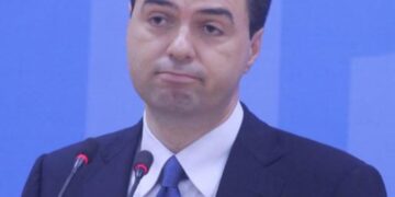 Basha ‘lë nam’ sërish, plotëson numërin 15 të gafave! Publikohet momenti EPIK: Shqipëria pa Ramën nuk ka…!