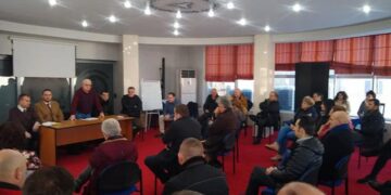 Plasin “lufta” në PD! Sherre dhe kërcënime në Korçë, Vlorë Berat dhe Elbasan, vetëm Shkodra “squk” pas publikimit të listave me njerëz që nuk kanë asnjë lidhje me qarqet