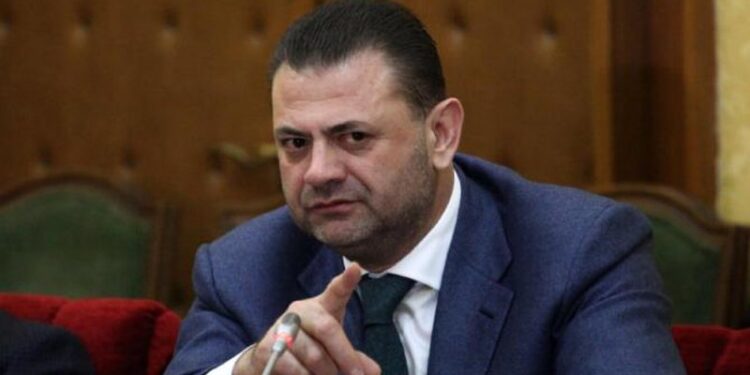 “Basha fut në listën e Durrësit shitësin e heroinës”! KQZ tregon se çfarë do të ndodhë me Tom Doshin dhe Rezart Tushën